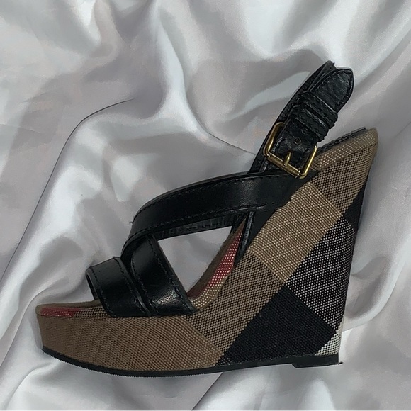 BURBERRY size 35.5 black leather WARLOW nova check STRAPPY PLATFORM SANDALS - Picture 15 of 16